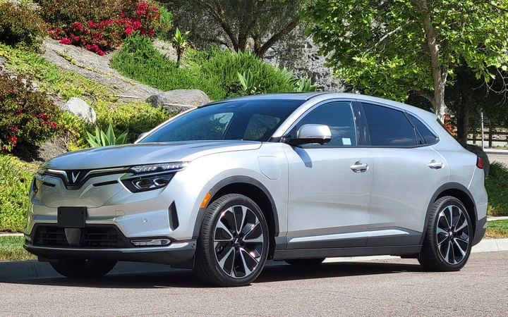 8 powodów, dla których warto korzystać z samochodu elektrycznego